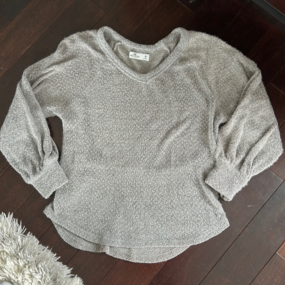 Hollister Sweater. Size medium